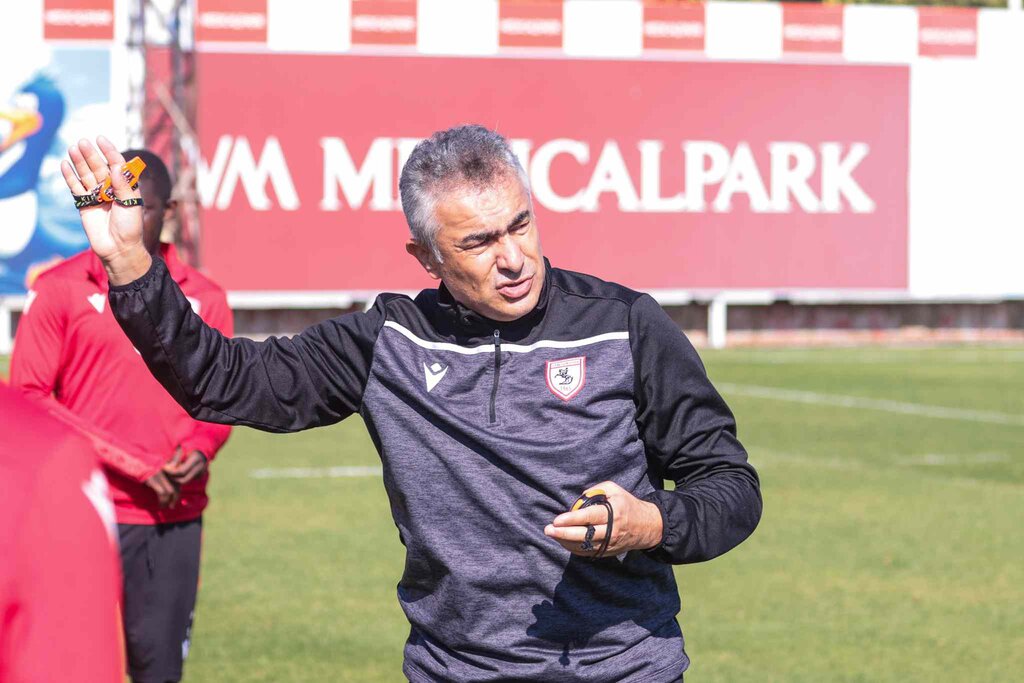 Samsunspor Teknik Direktörü Mehmet Altıparmak: Kazanmak İçin Her Şeyi Yapacağız