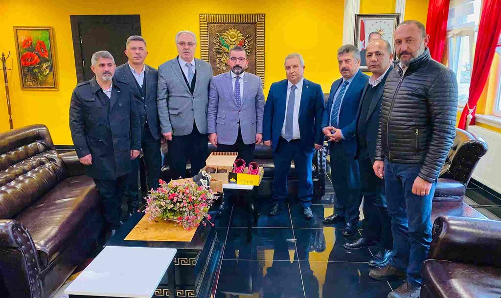 Çarşamba'da Öğrencilere Kışlık Ayakkabı