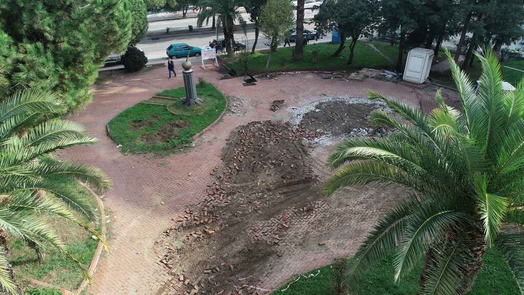 Uğur Mumcu Parkı Yenileniyor