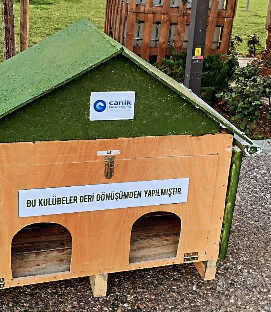 Canik’teki Sokak Hayvanları İçin Çevre Dostu Kulübeler