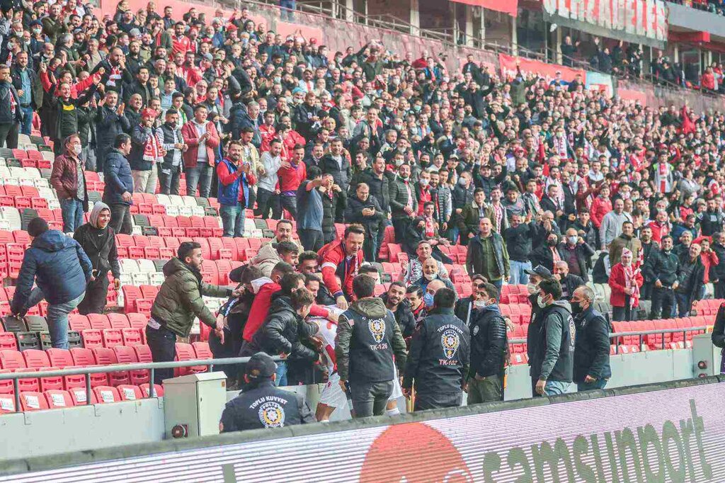 PFDK'dan Samsunspor'a Ceza Yağdı!
