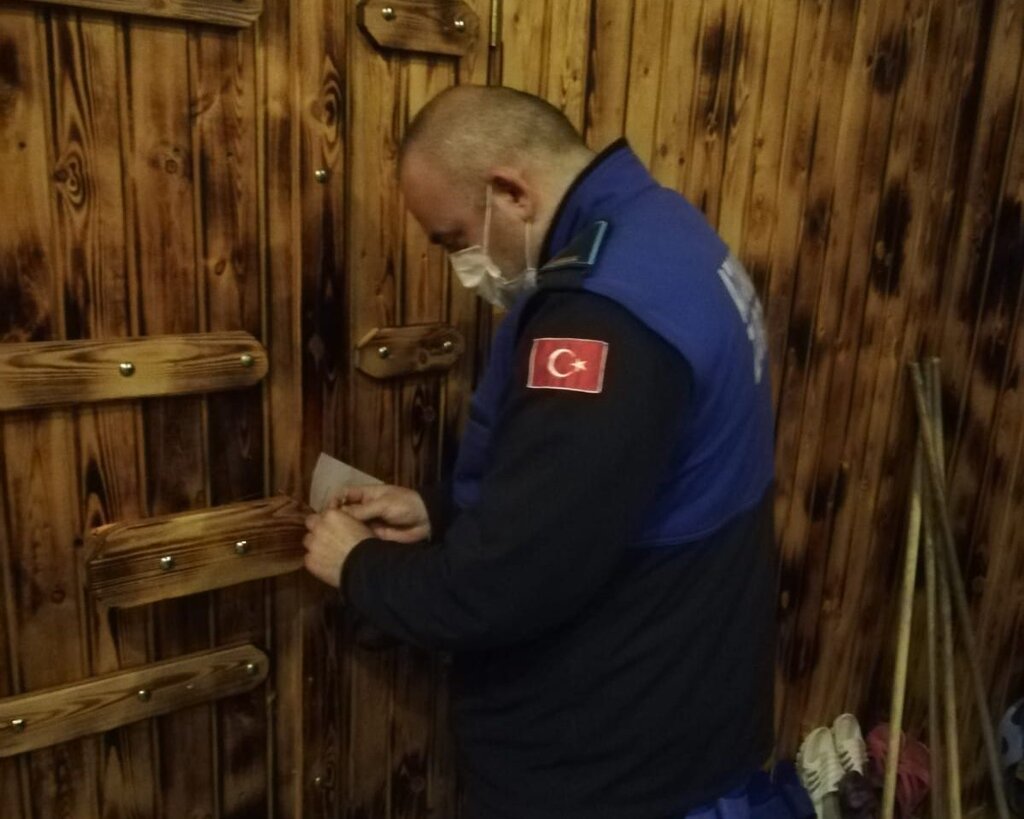 Atakum Zabıtası Ruhsatsız ‘Gizli Hamamı’ Buldu