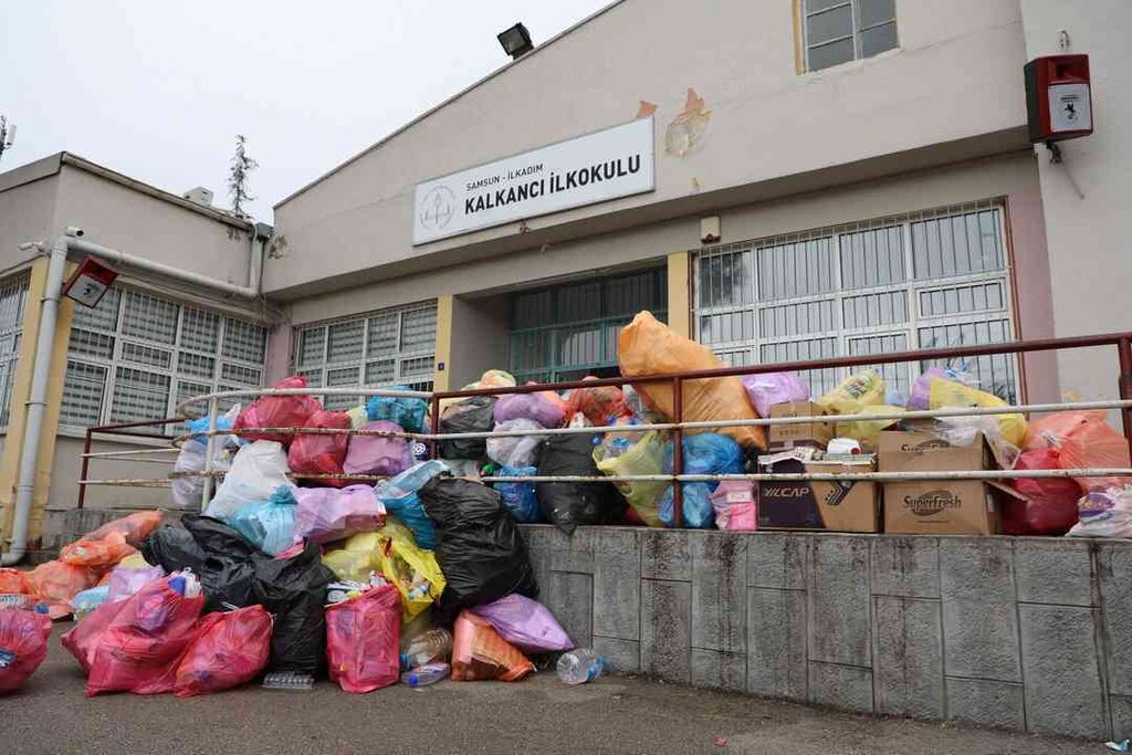 Kalkancı İlkokulu Tonlarca Atık Topladı