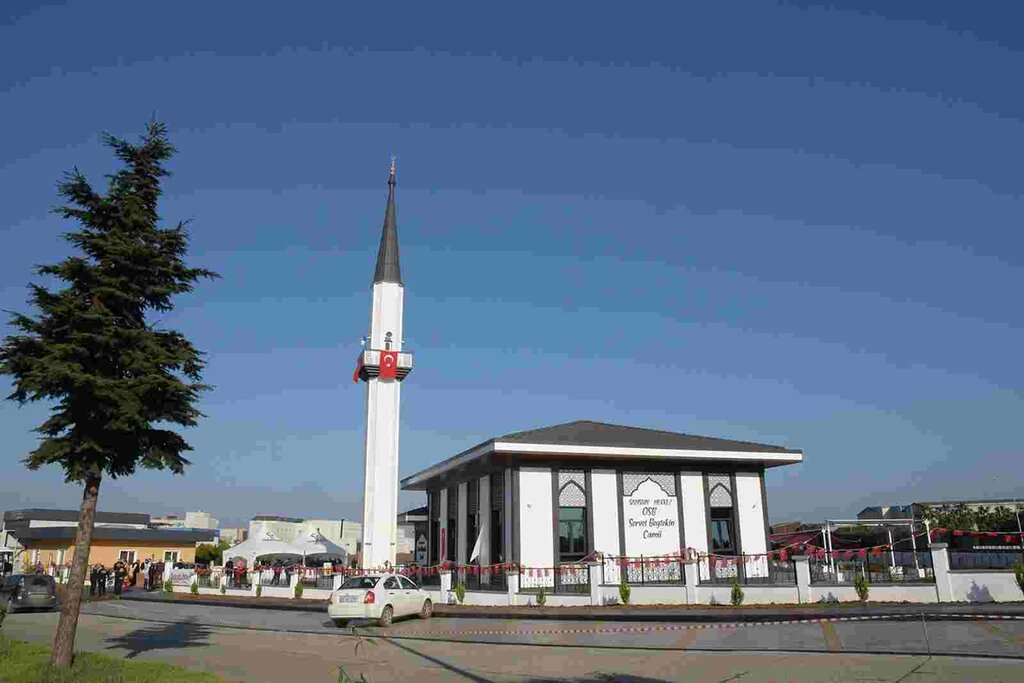 Servet Beytekin Camii İbadete Açıldı