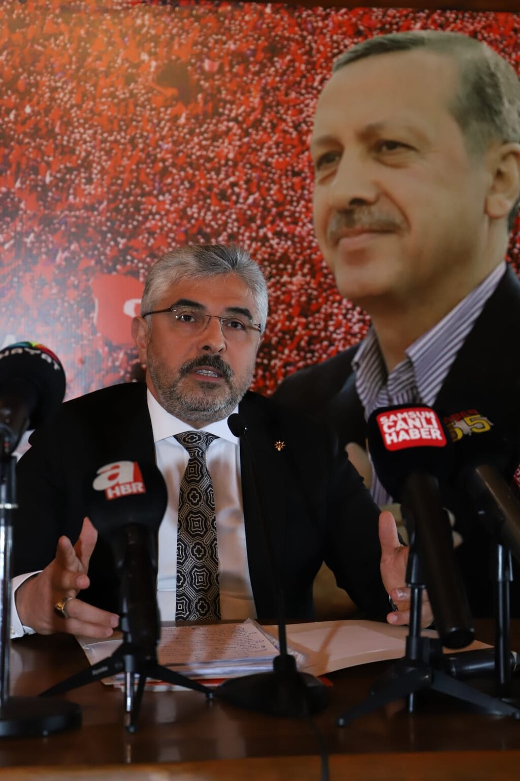 Ersan Aksu: Herşey Güllük Gülistanlık Değil, Farkındayız