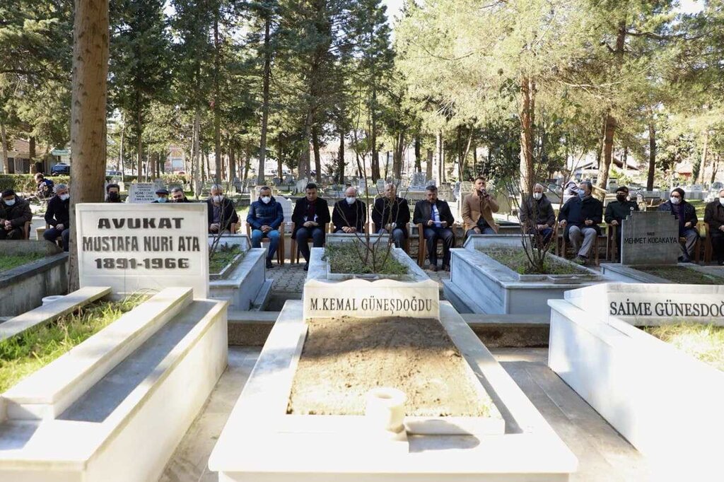 Mustafa Kemal Güneşdoğdu Kabri Başında Dualarla Anıldı