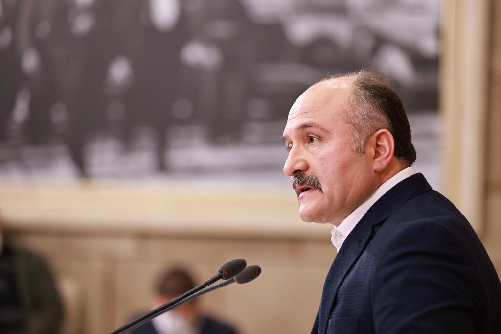 Erhan Usta: Yerel Gazeteler Mağdur Oluyor
