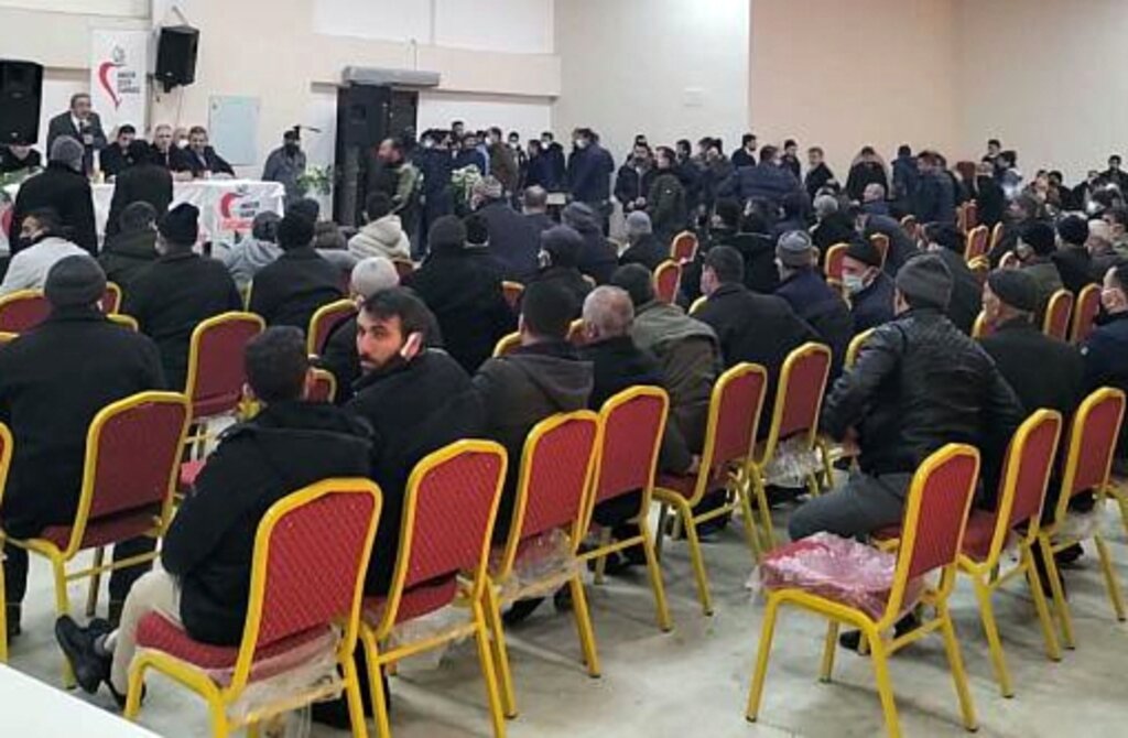 Vezirköprü'de Pancar Üreticisi Salonu Terk Etti!