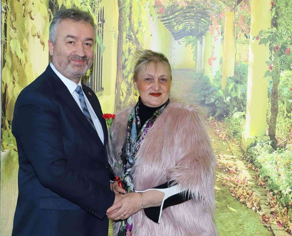 19 Mayıs’ta Kadınlara 8 Mart Yemeği