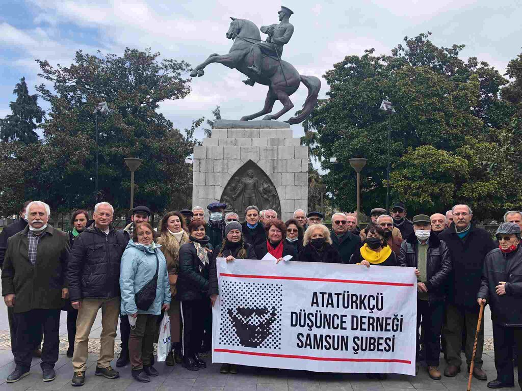 Onur Anıtı’na Saldırının İddianamesi Yetersiz!