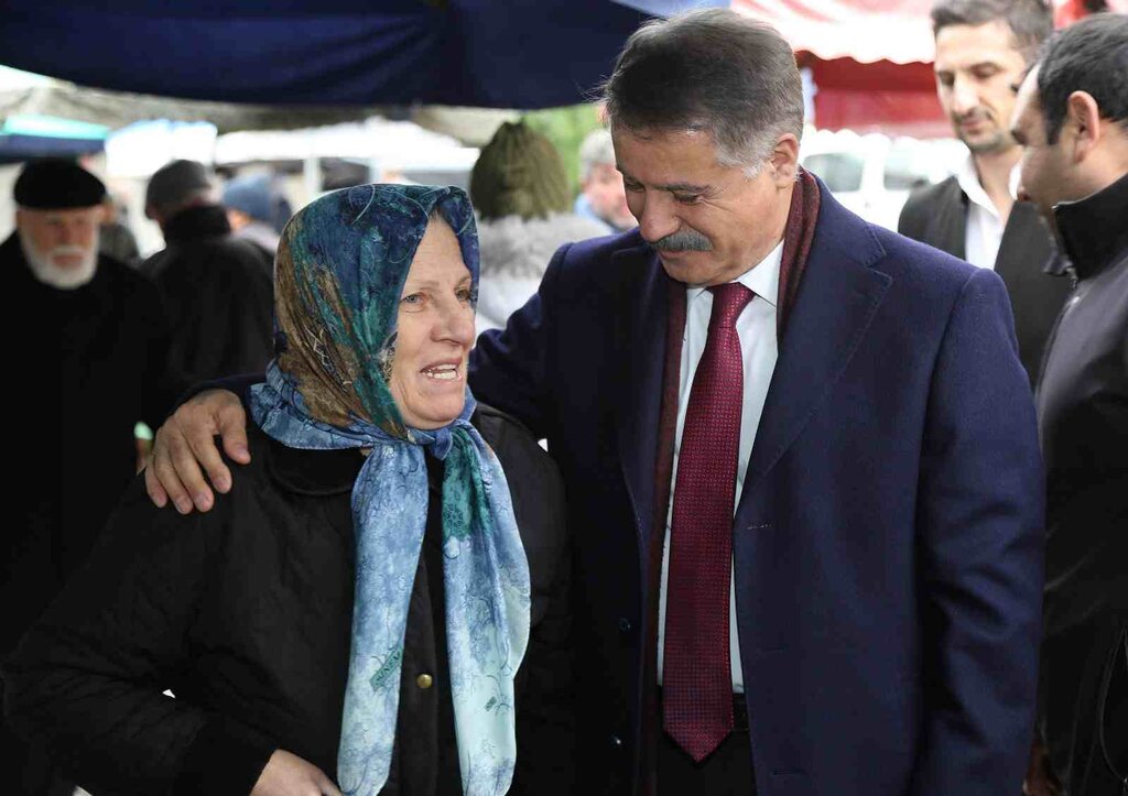 Yerel Yönetimde Kadınları Güçlendiriyoruz