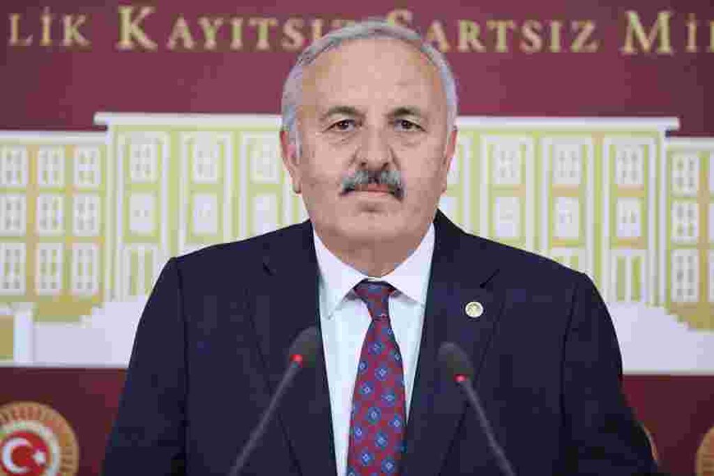 Bedri Yaşar: Fabrika Var Üretim Yok