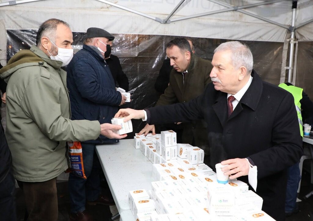 Kandil Gecesi Simit ve Çay İkramı