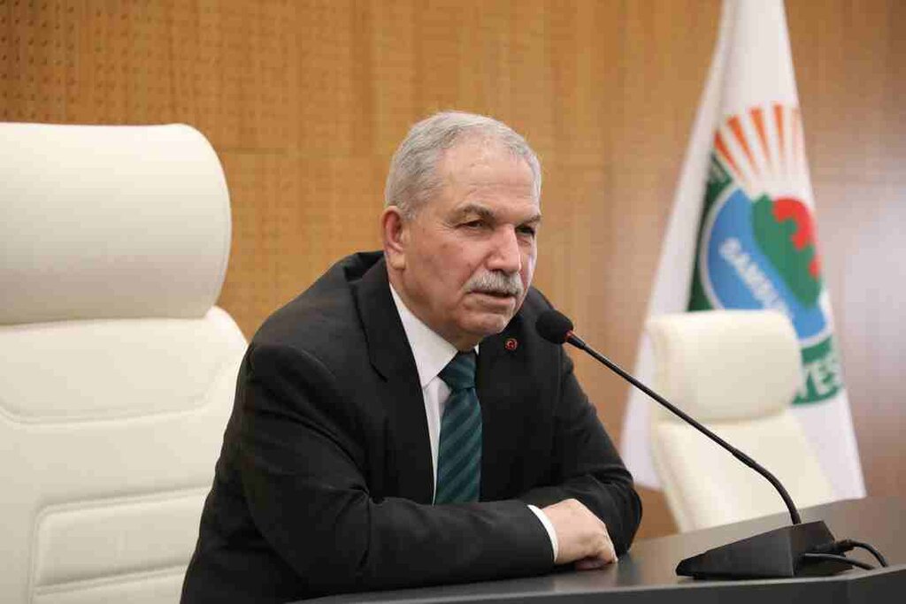 Kişilerle Uğraşmayın Hizmet Edin