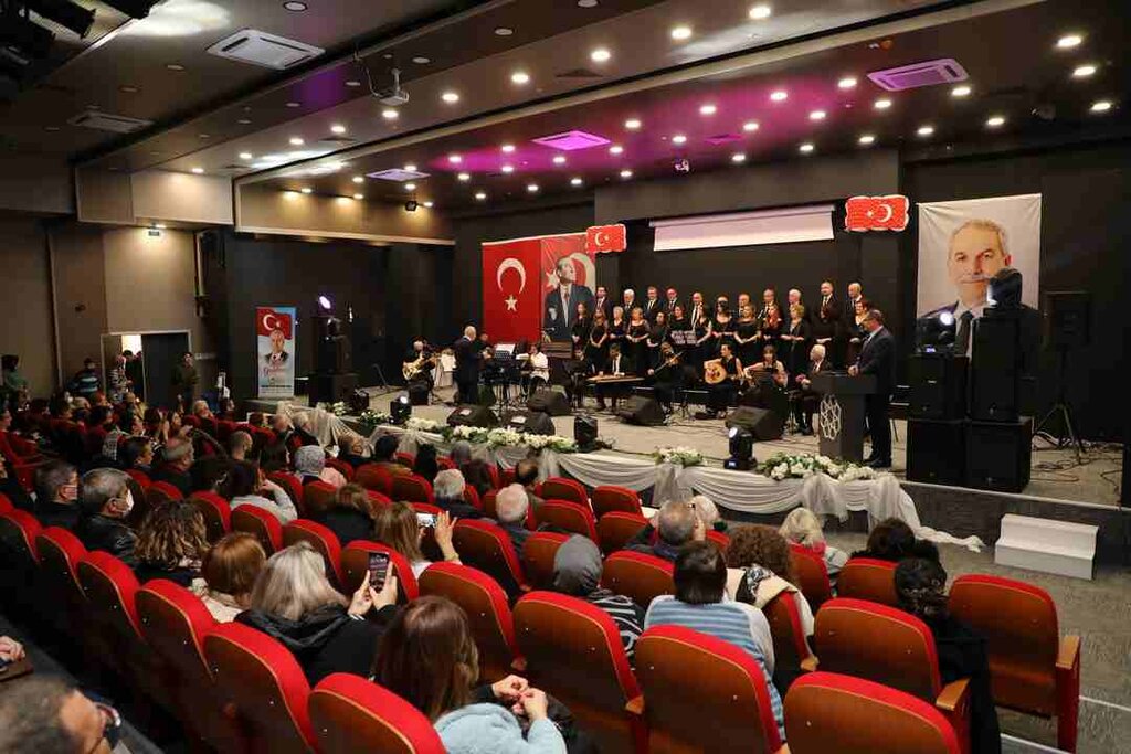 İlkadım TSM Korosu Kış Konseriyle Büyüledi
