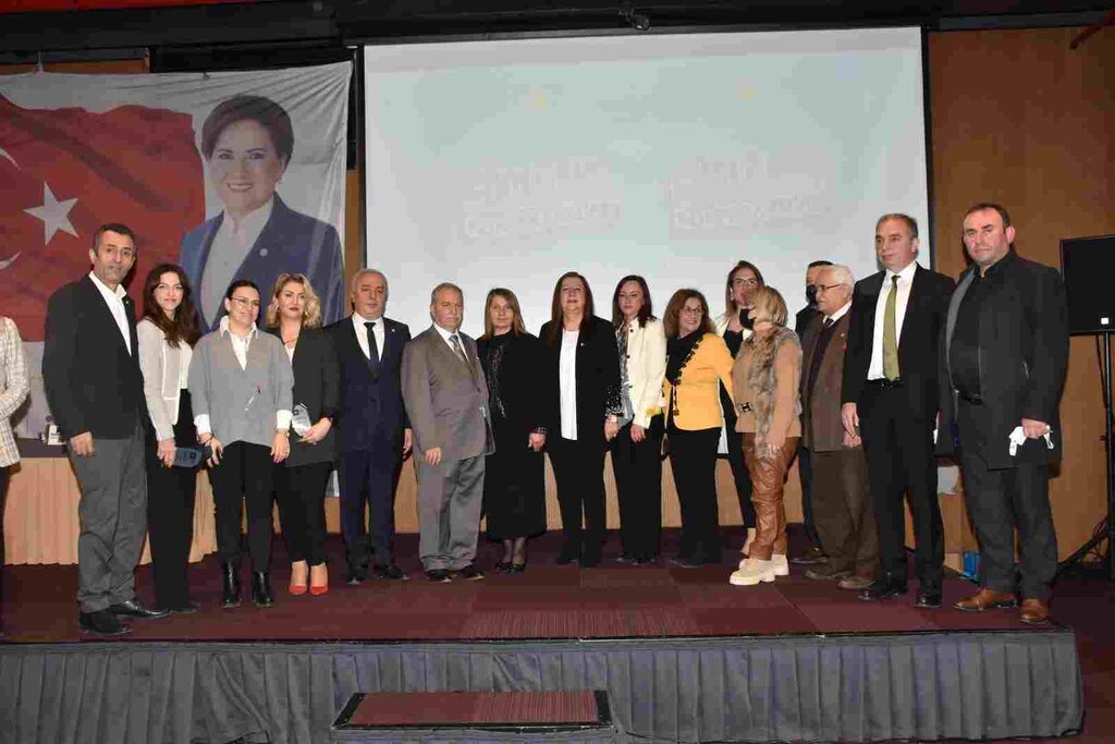 İYİ Parti'den Kadınlara Seminer