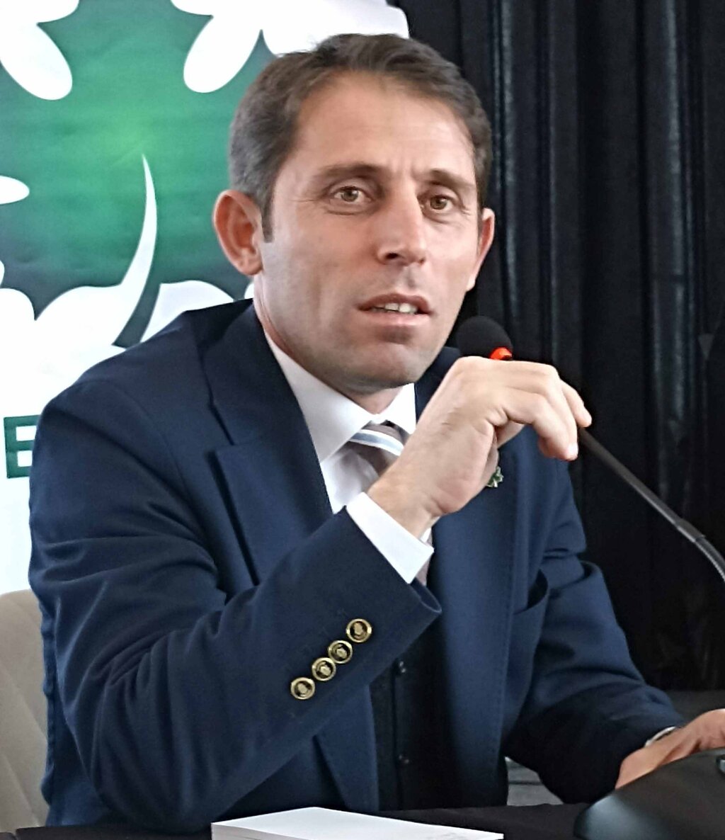 Mustafa Yeşilyurt: Cesur Arkadaşlara Sahibiz