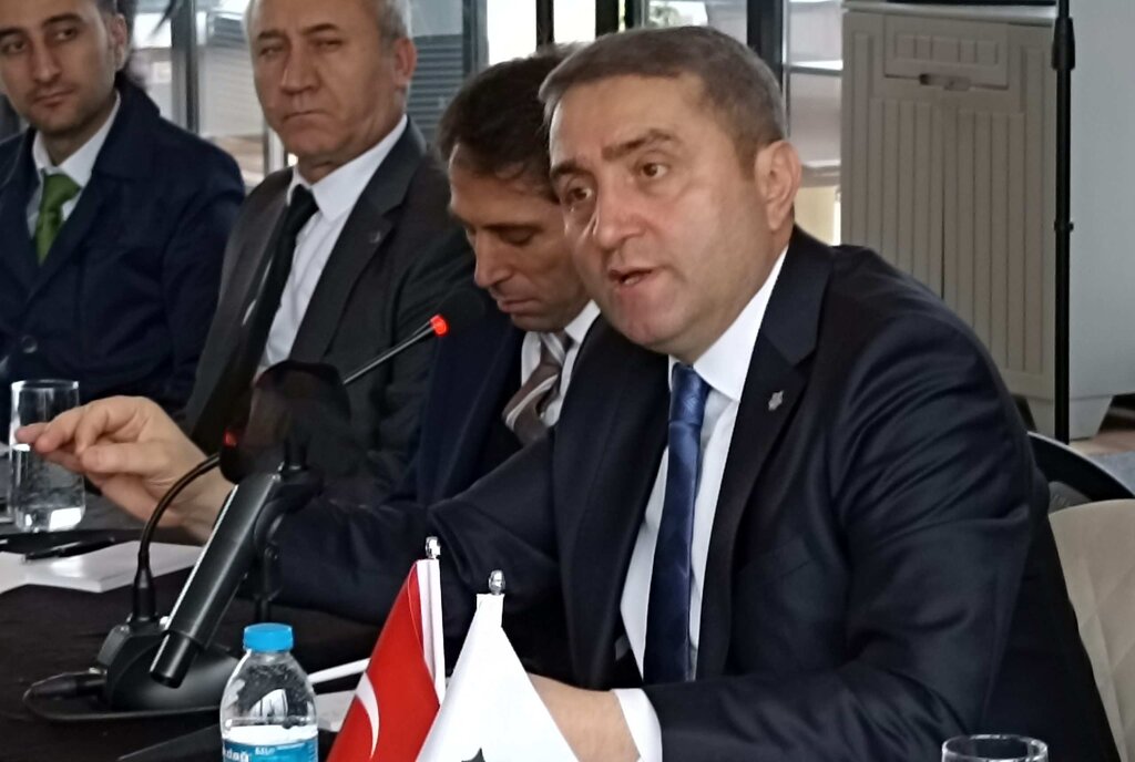 Selim Temurci: 6'lı Masada Tek Başbakan Ahmet Davutoğlu'dur