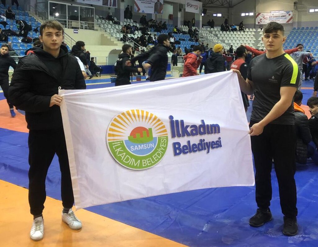 İlkadım Güreş Takımı Madalyaya Doymuyor