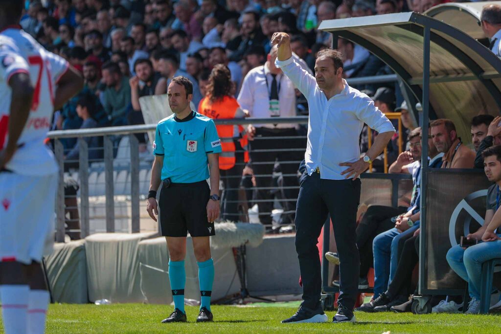 Fuat Çapa Hakeme Yüklendi!