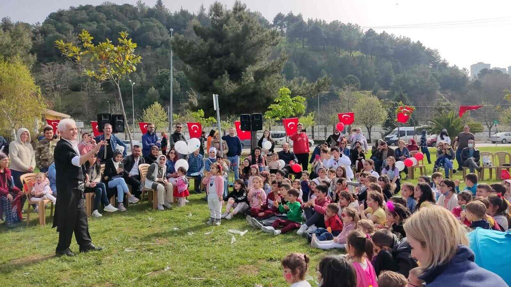İYİ Parti'den Batıpark'ta Çocuk Şenliği