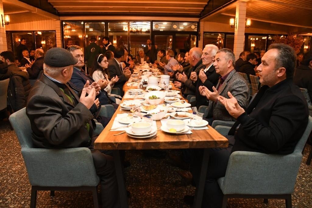 Terme'de Muhtarlar İftarda Buluştu