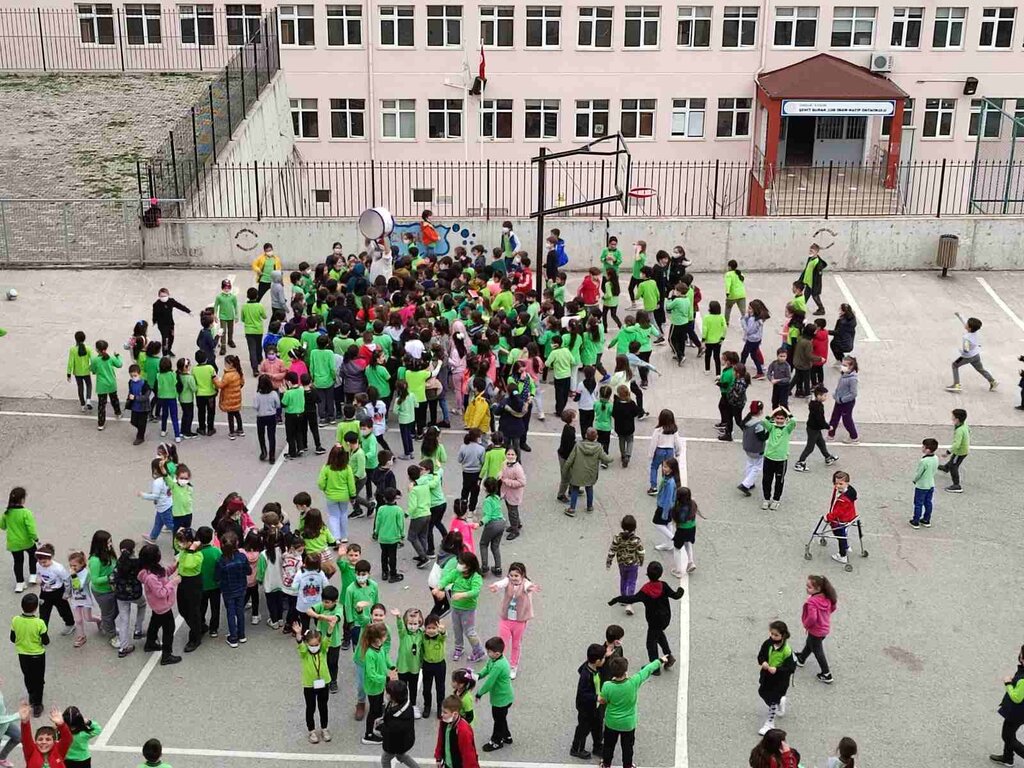Yeşilyurt Demir-Çelik'te Öğrencilerin Ramazan Coşkusu
