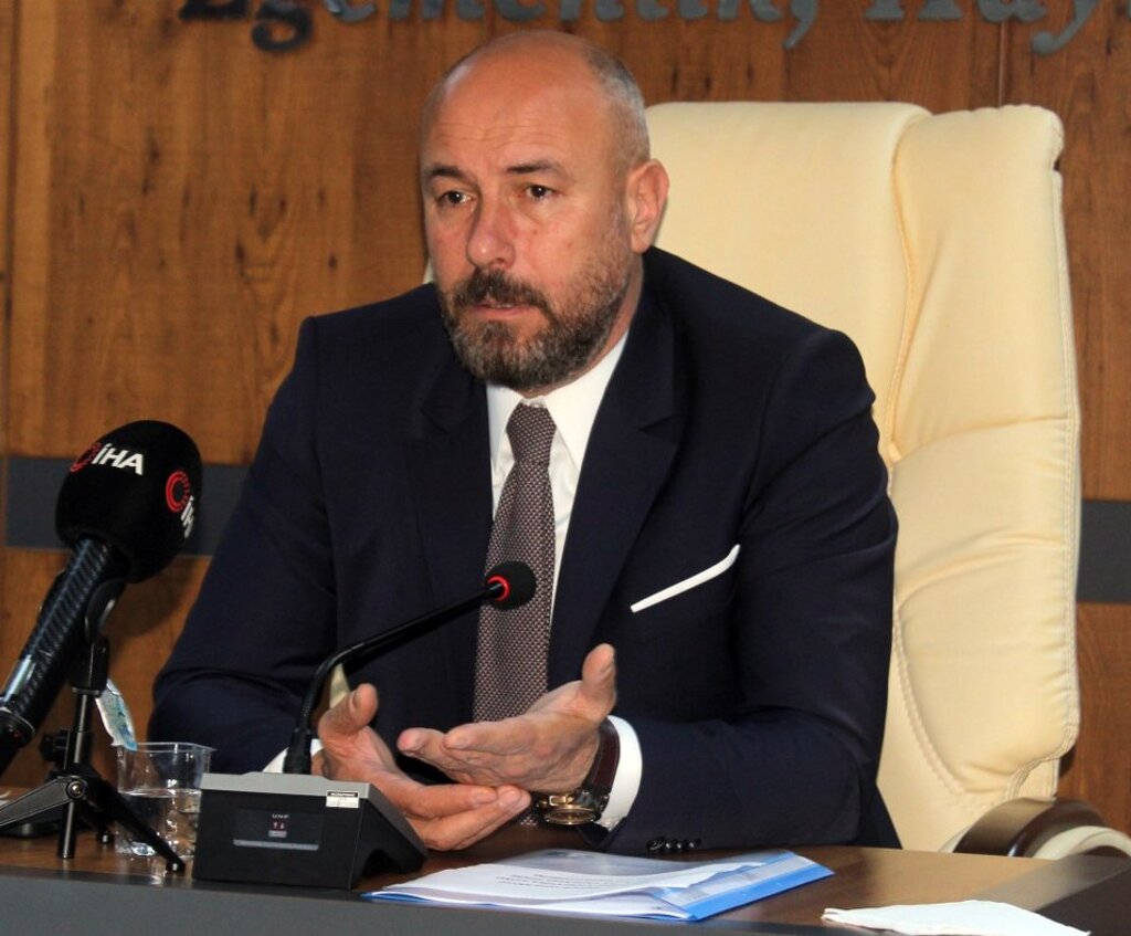 Kimseye Belediyede İş Sözü Vermedim