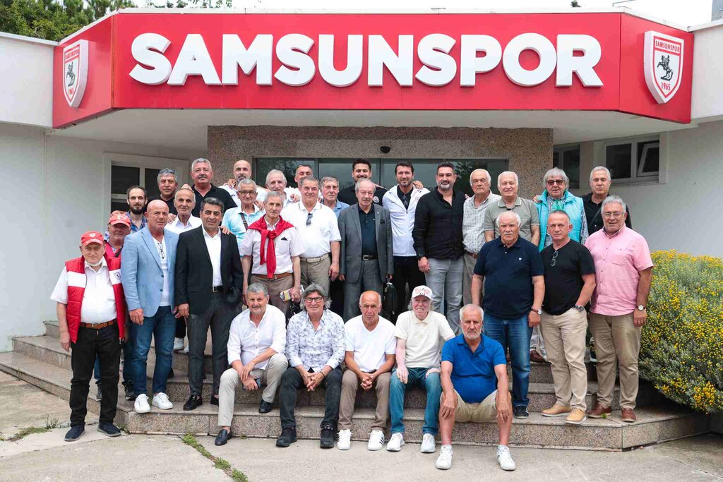 Samsunspor'da Eskisiyle Yenisiyle Efsane Buluşma