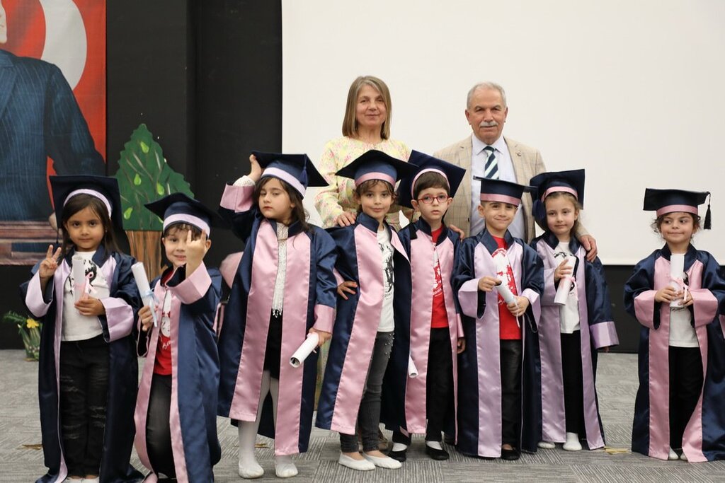 İlkadım Anaokul Kreşi'nden Unutulmaz Yıl Sonu Gösterisi