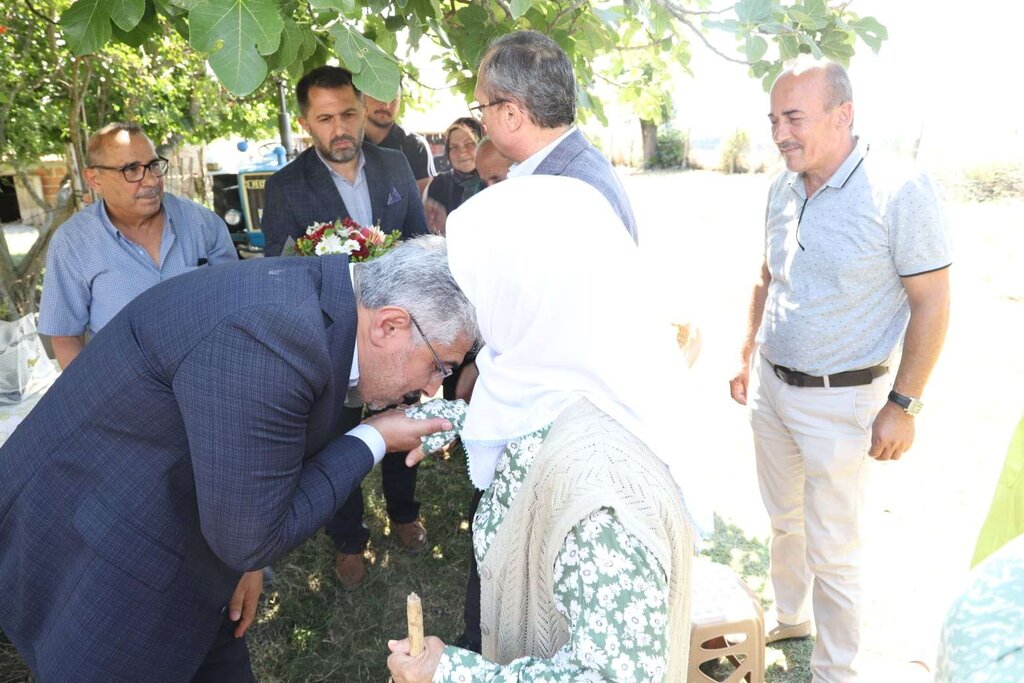 15 Temmuz Şehitlerinin Ailesine ve Kabrine Ziyaret