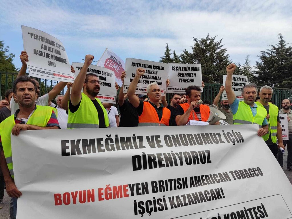BAT'taki İşten Çıkarma Eylemine Aileler Katıldı