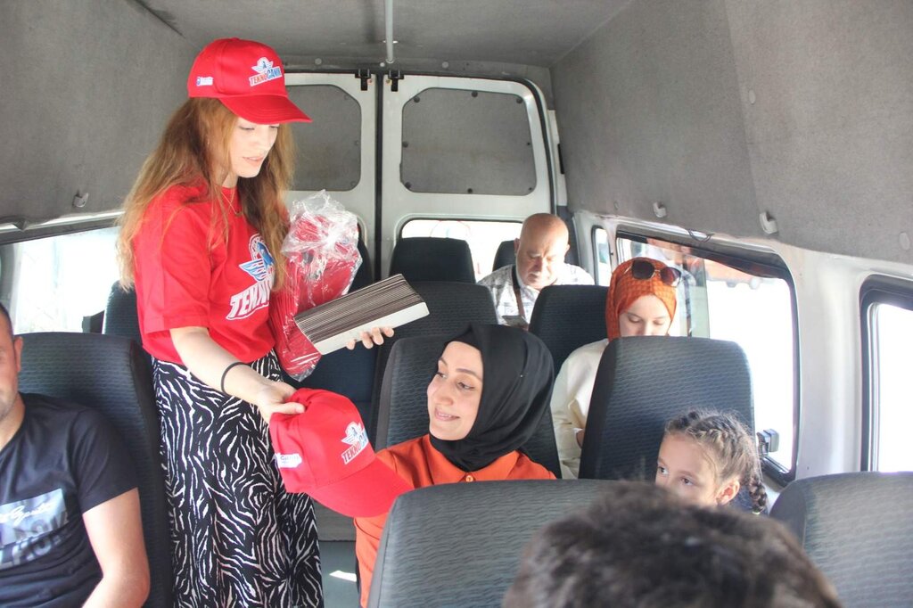 Canik Belediyesi’nden TEKNOFEST Karadeniz’e Anısına Özel Hediye