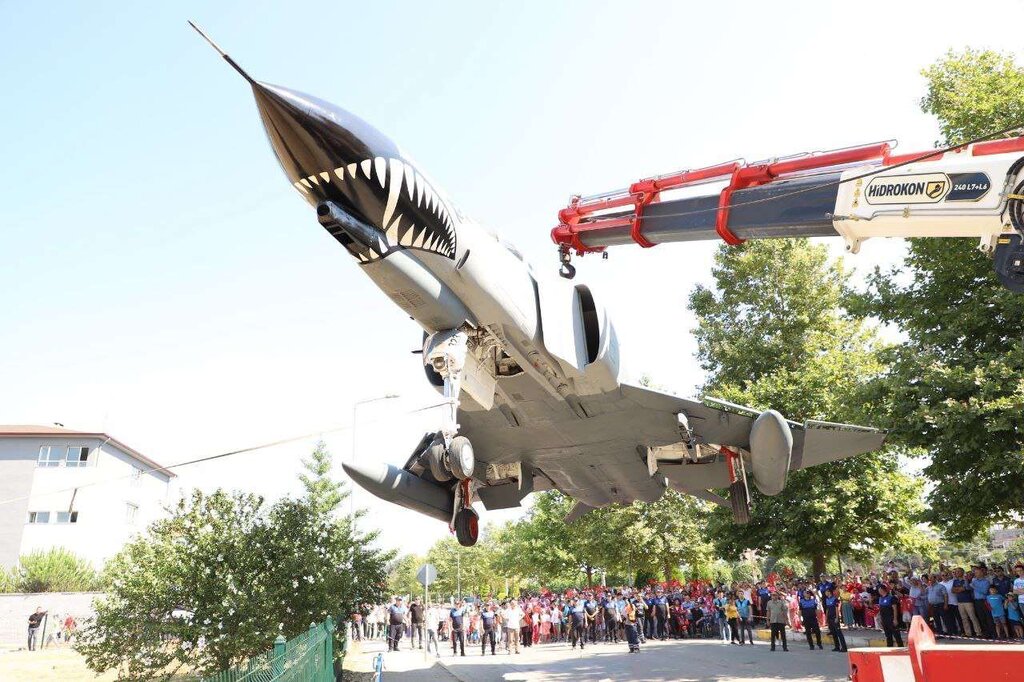Çarşamba’da Şehit Pilot Anısına Savaş Uçağı