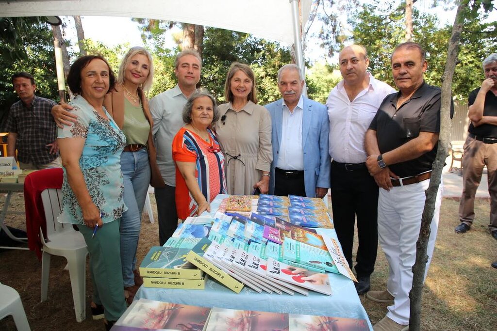 Sanat Çarşısı Kapılarını Açtı