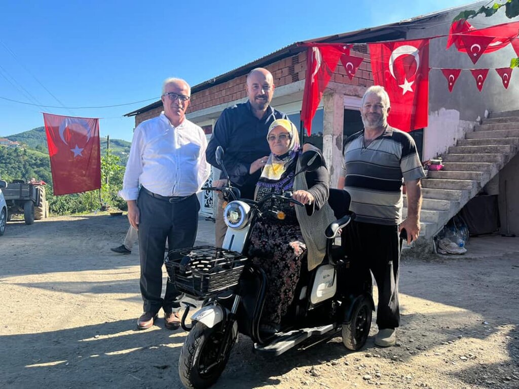 Tekkeköy'de Şehit Annesini Sevindiren Hediye