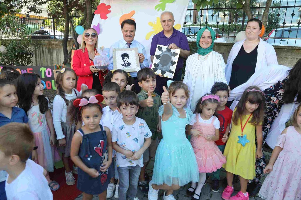 'AtaÇocuk'lu Minikler Gönüllerince Eğlendi