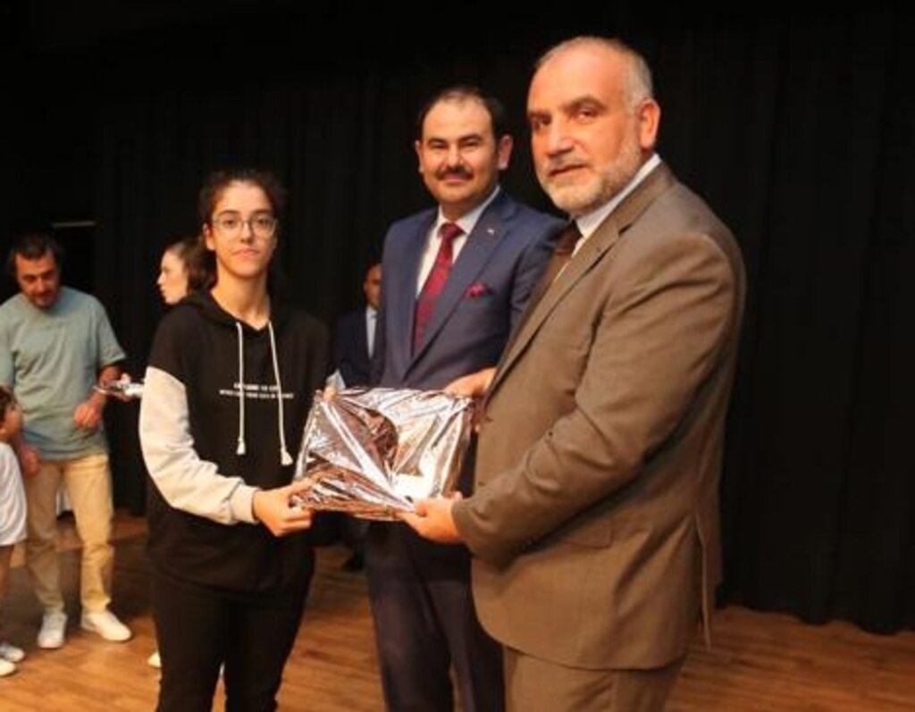 Canik’te Öğrenciler Ödüllerine Kavuştu