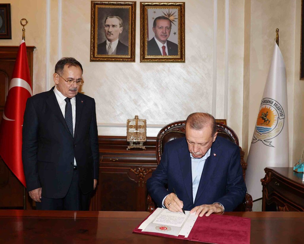 Cumhurbaşkanı Erdoğan SBB Başkanı Mustafa Demir'le Görüştü