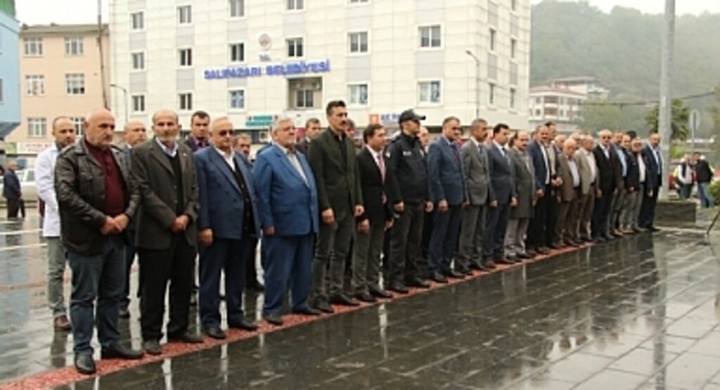 Salıpazarı'nda Muhtarlar Günü Erken Kutlandı