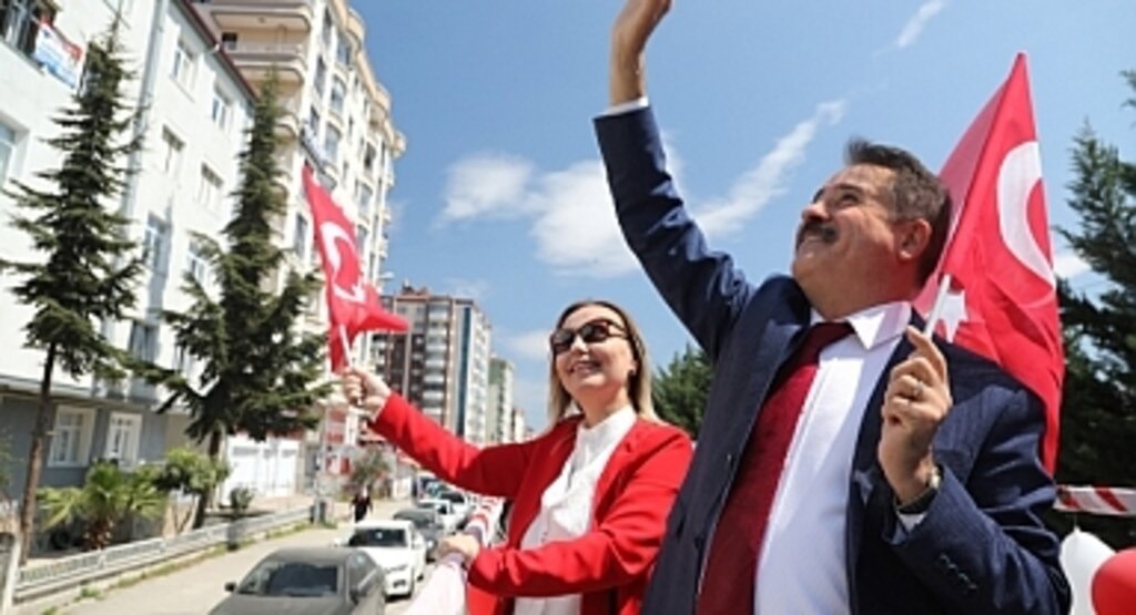 Yaşasın Cumhuriyet! Yaşasın Demokrasi!