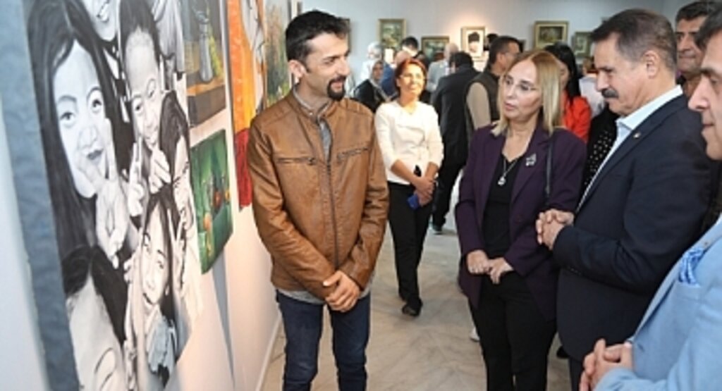 Atakum’da Şehit Ailelerine Ve Lösemili Çocuklara Destek Sergisi