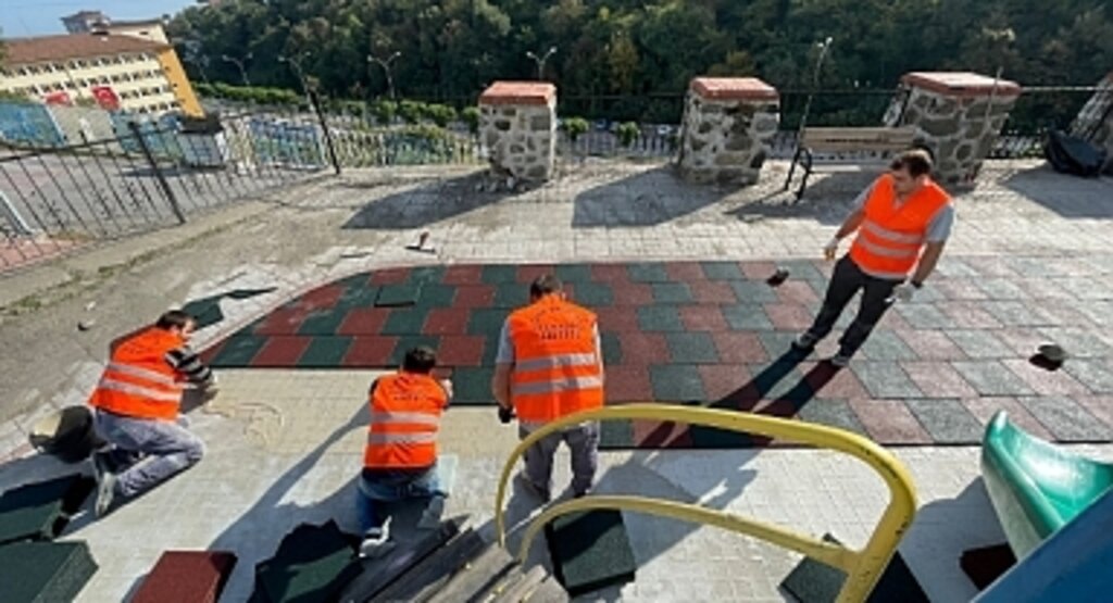 Canikli Çocuklara Güvenli Oyun Parkı
