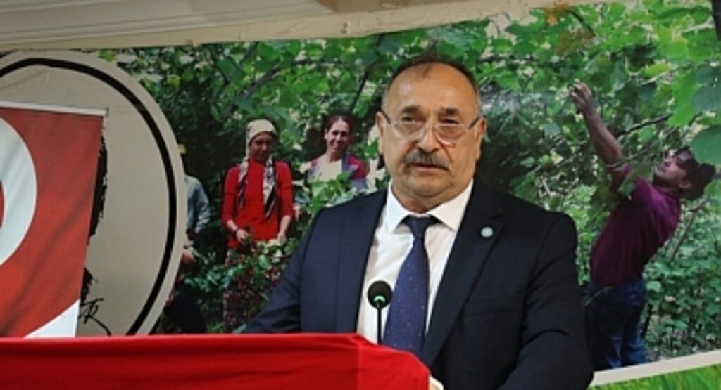 İYİ Parti Salıpazarı Kongresi Salona Sığmadı