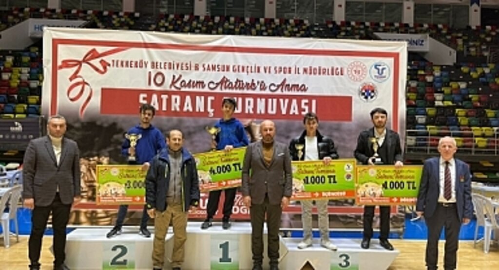 Tekkeköy’de Satrancın Ustaları Ödüllendirildi