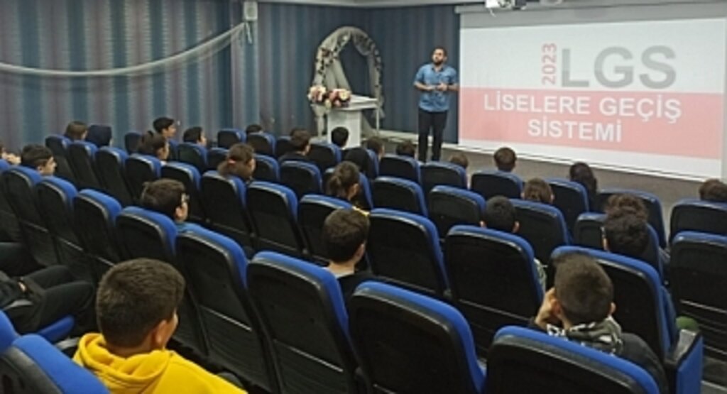 İLKEM'de 8. Sınıf Öğrencilerine LGS Öncesi Motivasyon Semineri