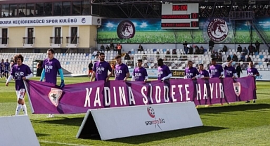 Kadına Şiddete Dur De!