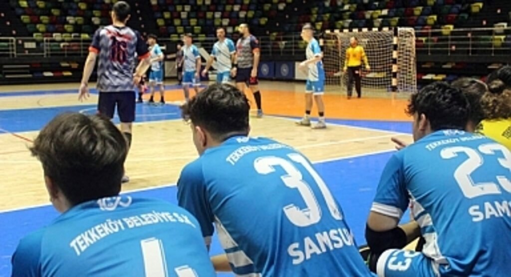 Tekkeköy Hentbol Galibiyetle Başladı