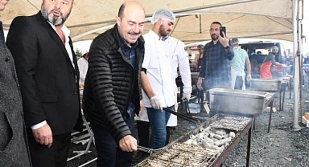 Terme'de Pide-Pirinç-Balık Festivali