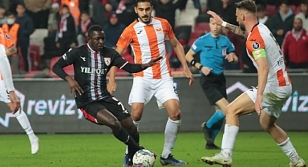 Zirveye Kanca Takan Takana!